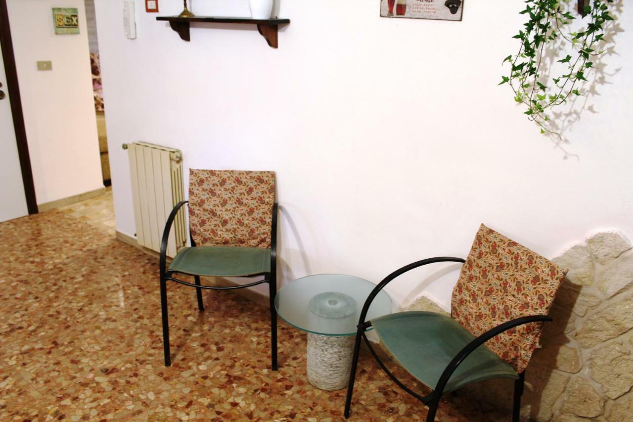 Tavernetta Jolie Appartamento Pescara Esterno foto