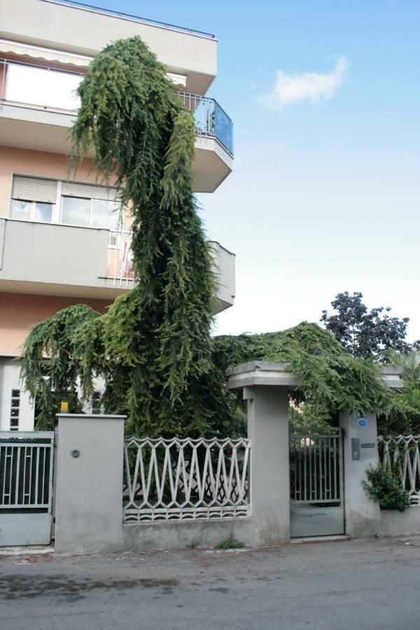 Tavernetta Jolie Appartamento Pescara Esterno foto